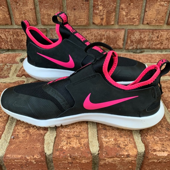 Nike Other - Nike Flex Runner Big Kids' Running Shoes size 7Y black/pink girls shoes